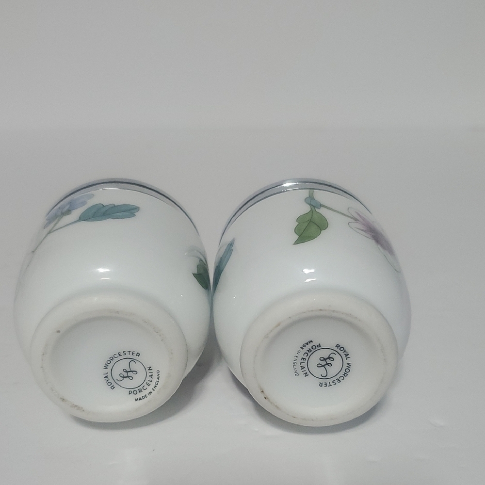 Royal Worchester Porcelain Egg Coddlers - Picture 3 of 6